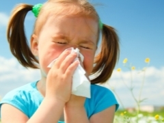 Аллергический ринит у ребенка: провоцирующие факторы, характерные проявления и методы лечения