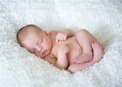 Акушерские щипцы при родах: показания к применению, последствия для ребенка в будущем