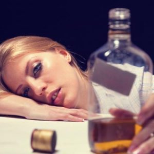 Анальгин и алкоголь: взаимодействие препарата со спиртным, побочные эффекты употребления