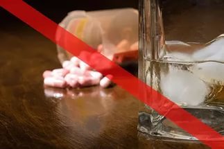 Антибиотики и алкоголь: мифы и факты о сочетании, таблица совместимости и последствия приема