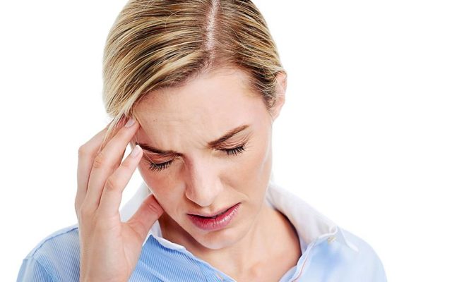Болит голова в висках: основные причины, характер проявлений, методы терапии и меры профилактики