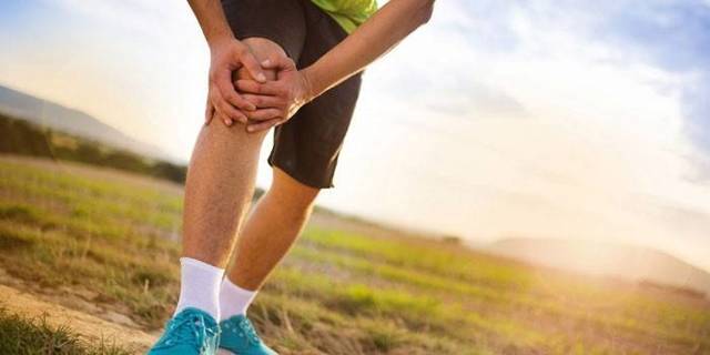 Болят колени: что делать, причины боли в колене при сгибании, при ходьбе