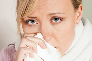Что делать, если болит горло, температура, рвота и кашель?