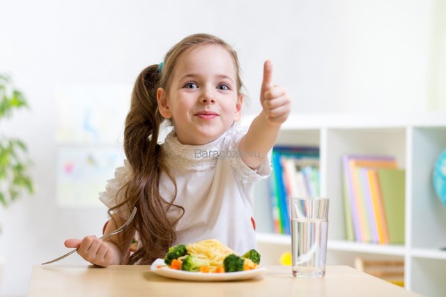 Диета при запорах у детей: правила питания, что можно и что нельзя есть
