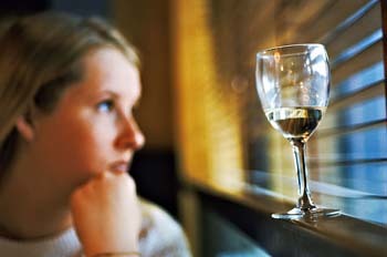 Эффективное лечение алкоголизма в клинике и домашних условиях