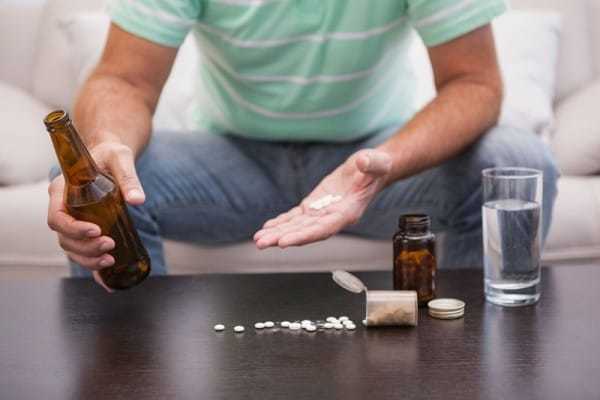 Грандаксин и алкоголь: совместимость веществ и возможные последствия, советы врачей