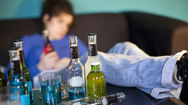 Грандаксин и алкоголь: совместимость веществ и возможные последствия, советы врачей