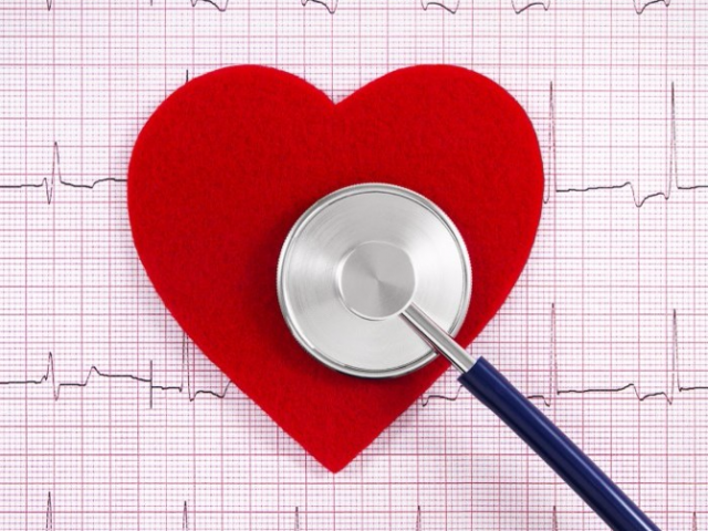 Инфаркт миокарда: симптомы и первые признаки инфаркта, причины развития, диагностика, методы лечения и меры первой помощи при инфаркте