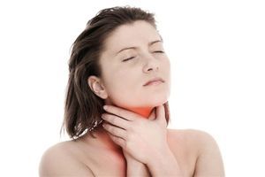 Как лечит боль в горле: что делать, когда началось воспаление и сложно глотать?