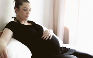 Как развивается малыш и какие опасности подстерегают будущую маму на 28 неделе беременности?