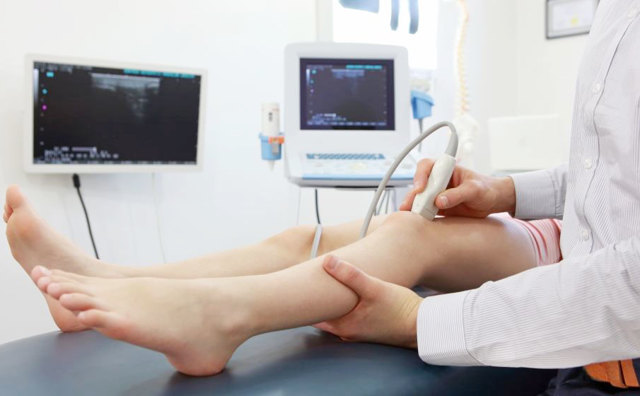 Как выявить и лечить артралгию коленного сустава в домашних условиях?