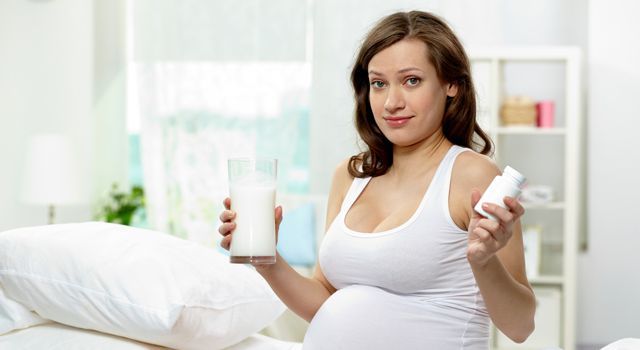 Кальций при беременности: признаки нехватки, перечень продуктов и медикаментов, особенности употребления