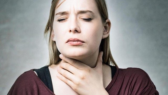 Киста щитовидной железы: что это, причины образования, симптомы и лечение