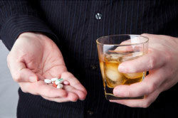 Колдрекс и алкоголь: совместимость, последствия одновременного употребления, через сколько можно пить