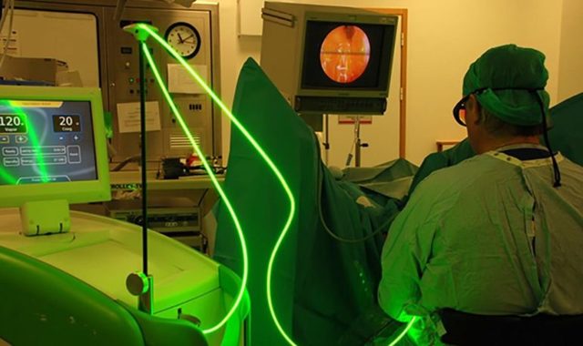 Лечение простатита лазером: эффективность методики, противопоказания к проведению процедуры, отзывы пациентов