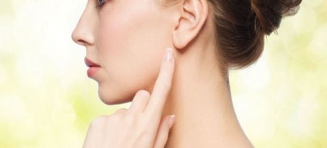 Липома уха: факторы риска развития, типичные симптомы, способы лечения и возможные осложнения