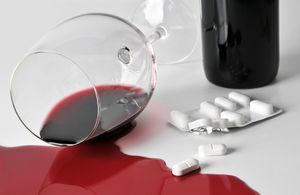 Можно ли пить Эналаприл с алкоголем: совместимость спиртного с лекарством
