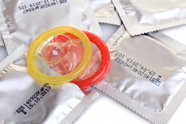 Мужская контрацепция: виды, способы применения, надежность средств