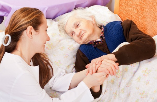 Недержание мочи у пожилых людей: причины, эффективные методы лечения