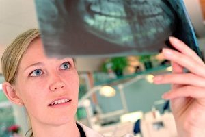 Ортопантомограмма зубов: значение сканирования, показания и противопоказания к проведению, стоимость диагностики