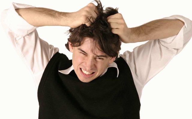 От чего возникает сильная головная боль в районе макушки: основные причины и методы лечения цефалгии