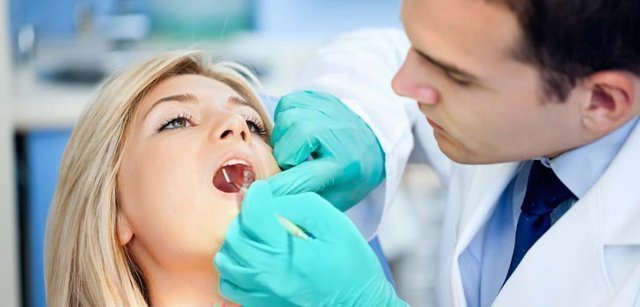 Отек десны возле зуба: причины воспаления, методы лечения, применение полосканий