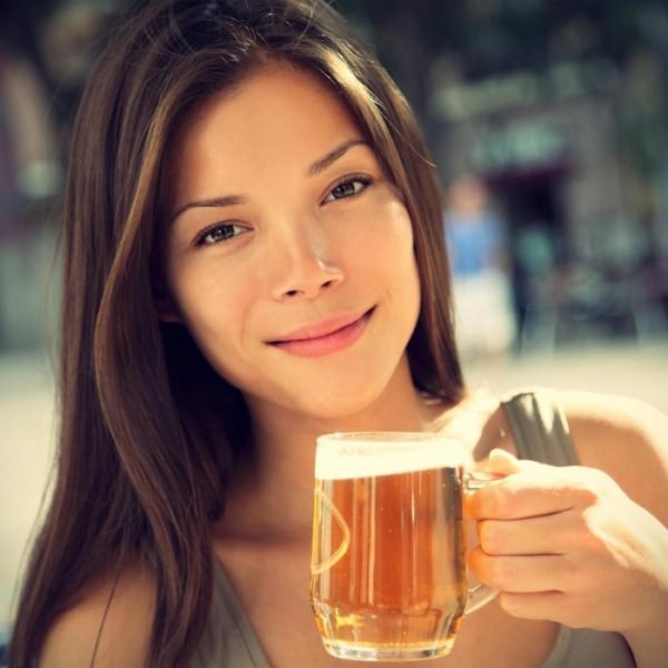 Пиво при грудном вскармливании: мнение специалиста, воздействие на плод, меры предосторожности