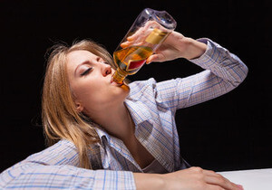 Почему не совместимы Дюфастон и алкоголь: какие последствия могут быть?