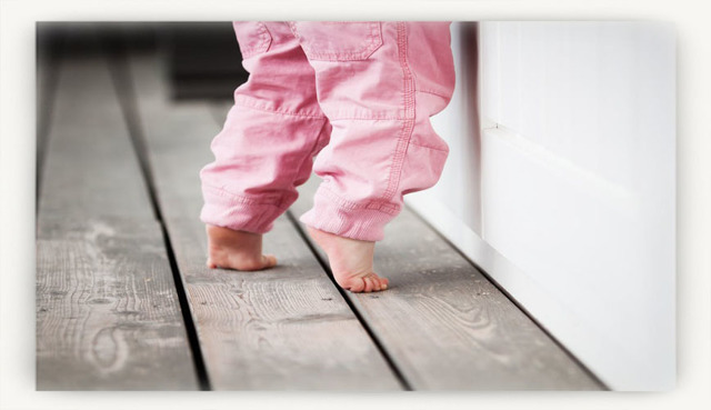Почему ребенок ходит на носочках в 1 год, к какому врачу обратиться?