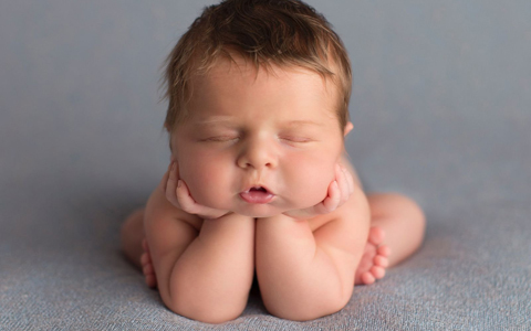 Почему трясется подбородок у новорожденного: причины тремора, особенности лечения, полезные рекомендации