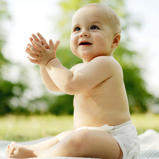 Правильное развитие ребенка в первый год жизни, психология, воспитание