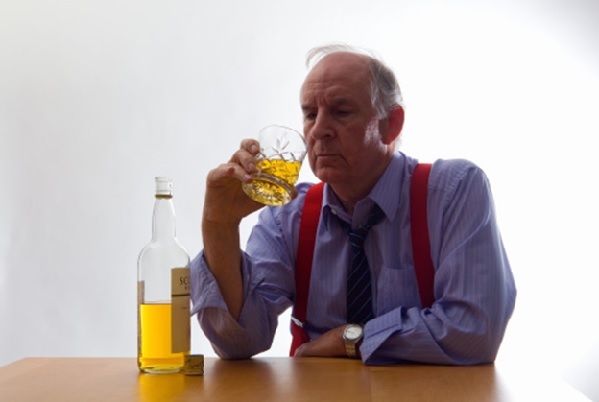 Причины и течение алкоголизма у женщин, детей и пожилых, алкогольная зависимость как социальная проблема