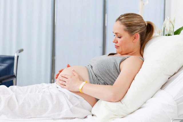Причины переношенной беременности: как проявляется, какие могут быть последствия для ребенка?