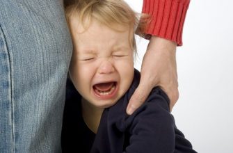 Ребёнок не хочет идти в садик: причины отказа, выбор воспистателя и момент адаптации, правила поведения родителей и разговор с малышом
