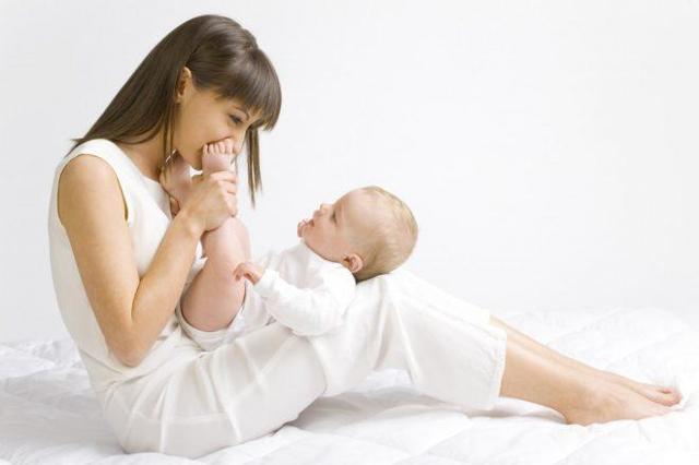 Ребенок не наедается грудным молоком: характерные проявления, способы решения, полезные советы