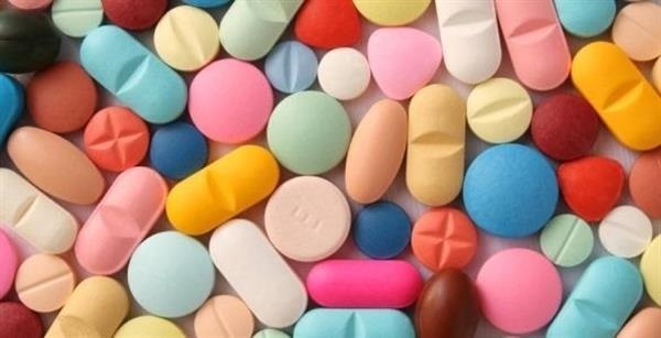 Рефлюкс-эзофагит – чем лечить: обзор надежных препаратов и медикаментозной терапии