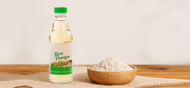 Рисовый уксус: разновидности, польза и вред для организма, правила использования продукта