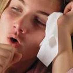 Саднит горло и кашель: как успокоить боль в домашних условиях
