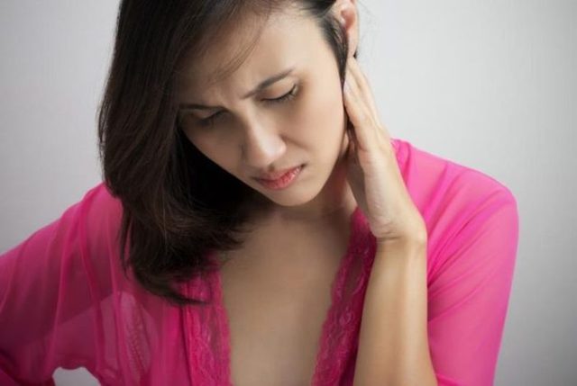 Шейный лимфаденит (воспаление лимфоузлов на шее): как лечить у взрослых и детей