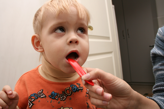Стоматит у детей: причины возникновения, как лечить в домашних условиях
