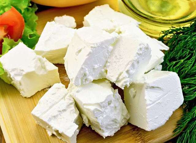 Сыр фета: состав, польза и вред для организма, правила выбора и хранения