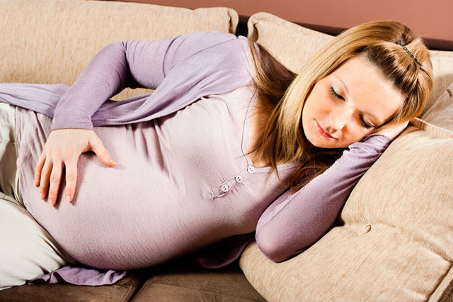 Тонус матки при беременности: почему возникает в 1, 2 и 3 триместрах и что с этим делать?