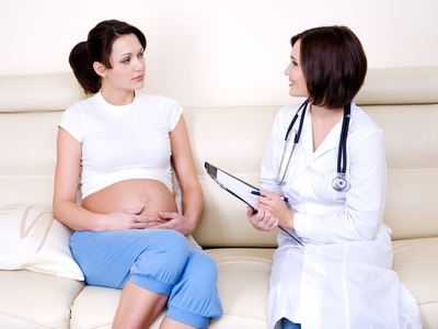 Тошнота при беременности на ранних сроках: что делать, как избавиться в домашних условиях