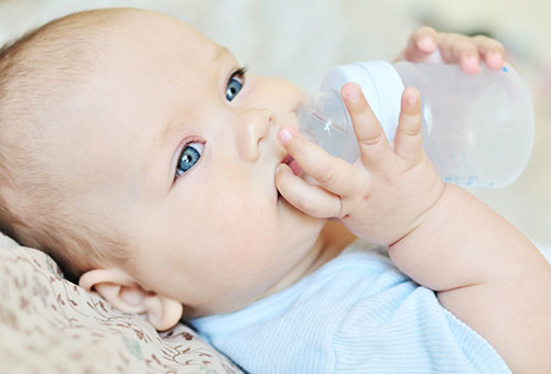 Укропная вода для новорожденного и кормящей мамы: применение и инструкция по приготовлению
