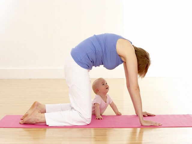 Упражнения, которые помогут убрать живот после родов: методика восстановления и рекомендуемые тренировки, комплексы для быстрого возвращения в форму