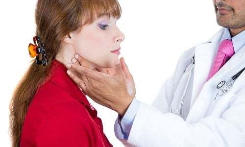 Увеличиваются узлы в щитовидной железе, принимать ли тироксин-л?