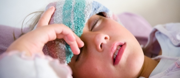 Высокая температура у ребенка, как быстро сбить?
