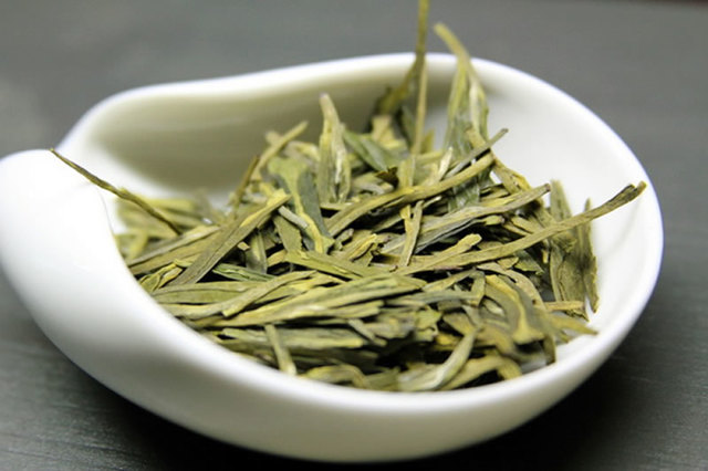 Зеленый чай – польза и вред, состав, области применения, противопоказания к употреблению