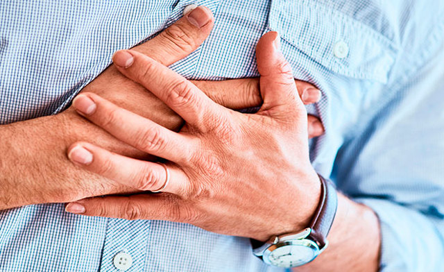 Боль в сердце при остеохондрозе: симптомы, как отличить от инфаркта, общие правила, первая помощь, рекомендации врачей
