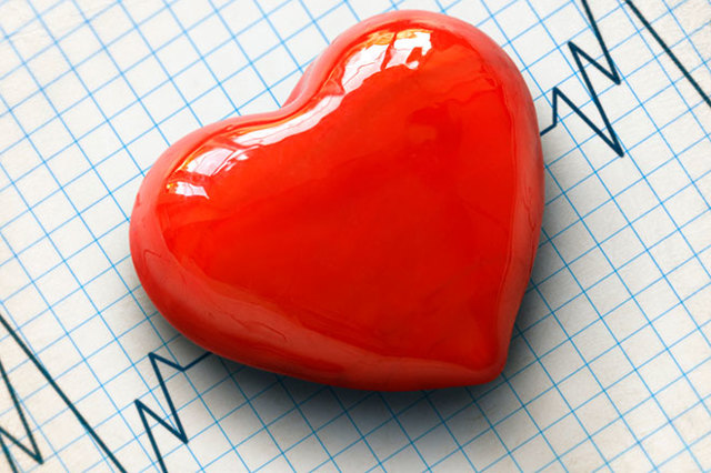Боль в сердце при остеохондрозе: симптомы, как отличить от инфаркта, общие правила, первая помощь, рекомендации врачей